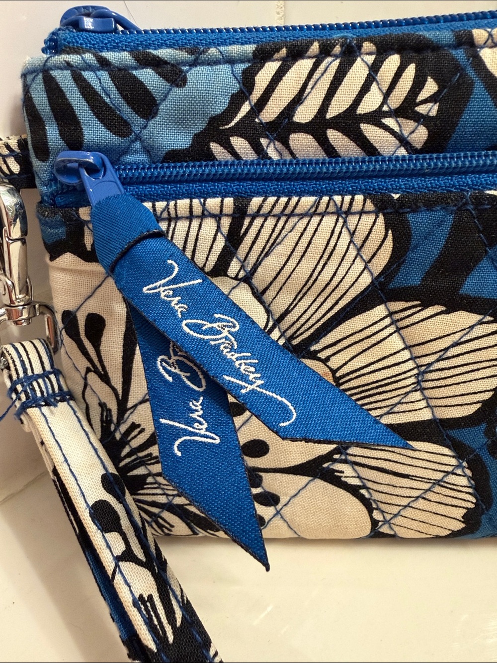 Vera Bradley Blue Black Cream Floral Wristlet Wallet - Picture 2 of 6